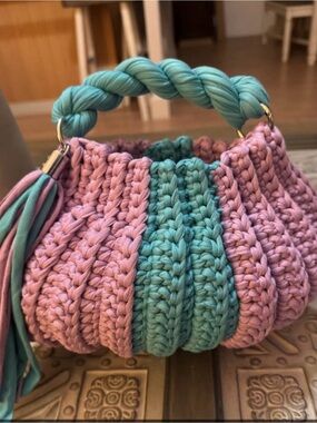 Bonita Bolso Handcrafted Pink and Teal Crochet Bucket Bag - Designer Style